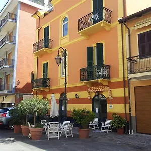 https://hotel-mimosa-alassio.hotelitalianriviera.com